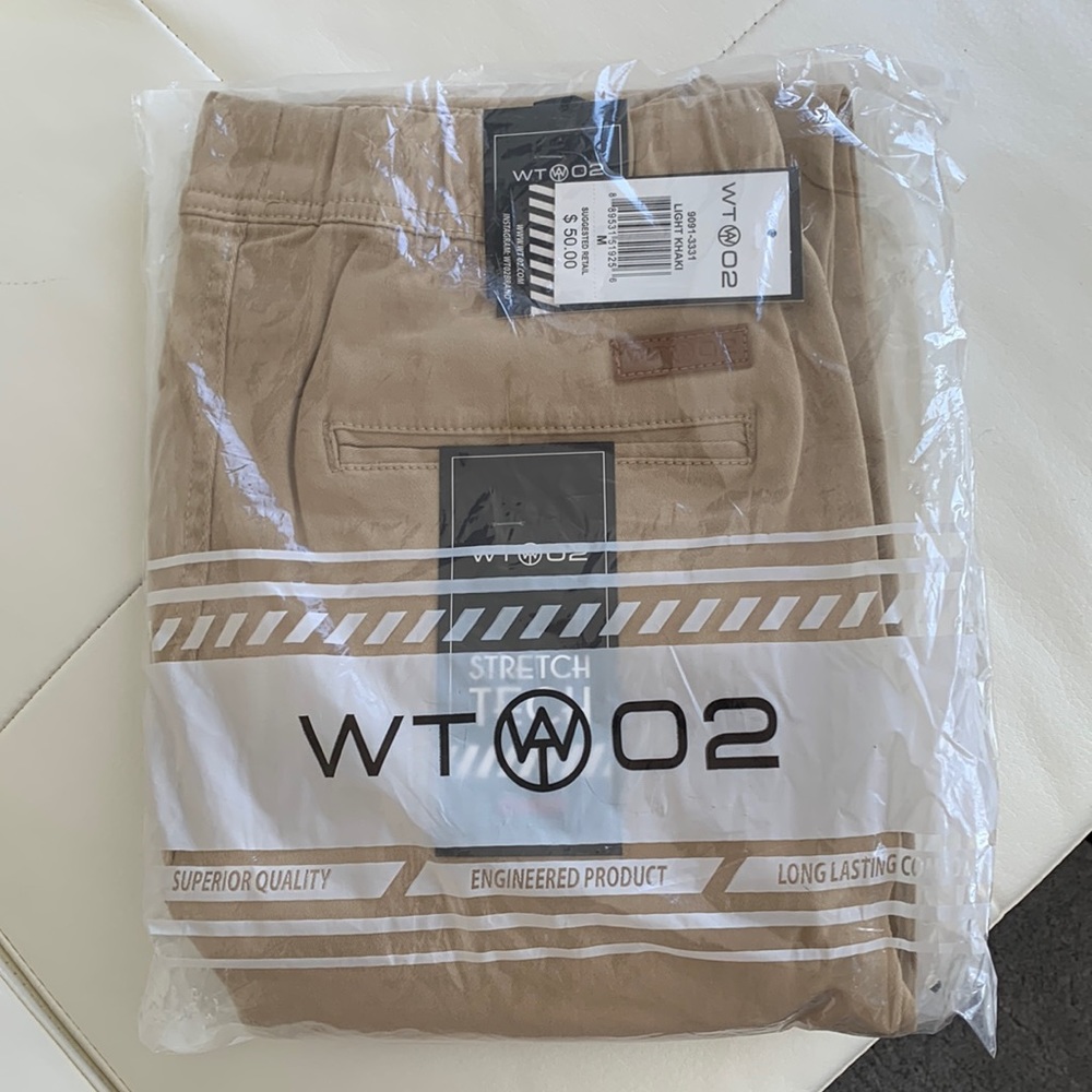 Mens khaki joggers. Size medium.